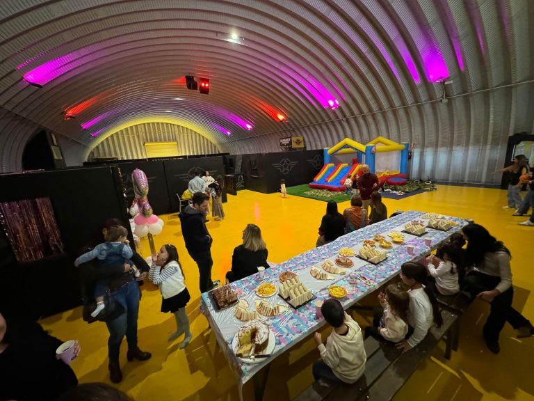 Reservar espacio: Zona Vip y Hangar Arena 16 IMG 20240704 WA0015 768x576 1 en parque temático Gran Canaria Hangar37