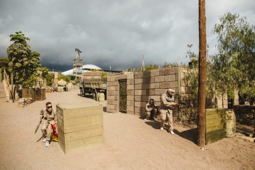 PREBODA0134 en parque temático Gran Canaria Hangar37