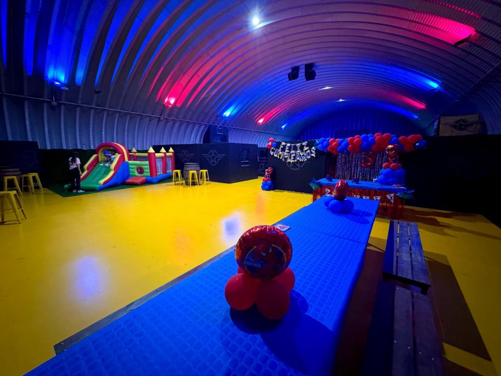 1000098463 1 en parque temático Gran Canaria Hangar37